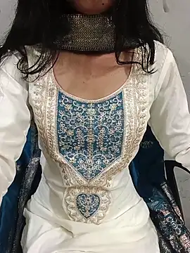 Snapshot of Daizy_Shah chatting on 16, 5, 2026 Daizy Shah online show from 16, 5, 2026