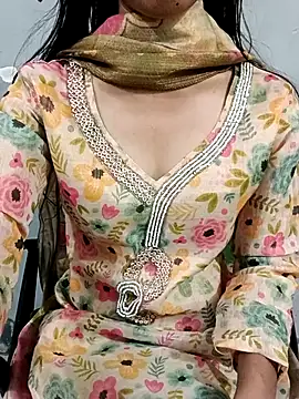 Snapshot of Daizy_Shah chatting on 10, 5, 2026 Daizy Shah online show from 10, 5, 2026