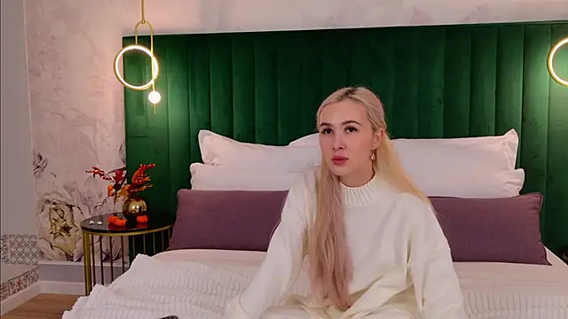 BarbieMilne online show from 26, 9, 2025