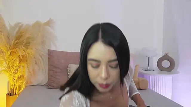 NicolleSteel online show from 8, 3, 2026