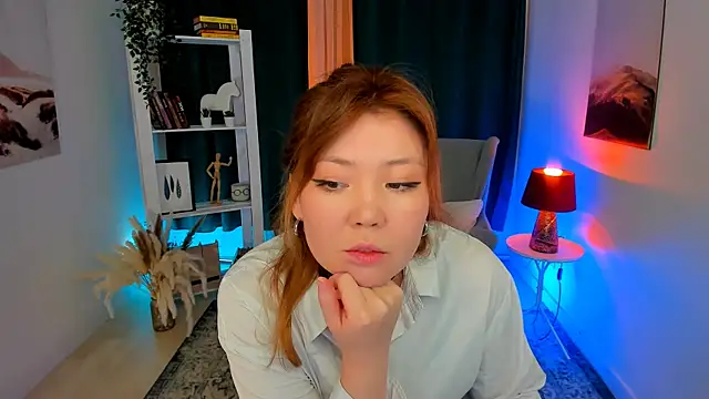 nazu chan online show from 24, 9, 2025
