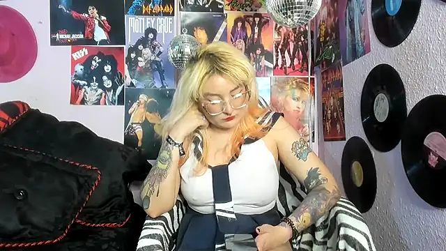 Avril Maria online show from 1, 4, 2026