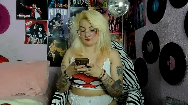 Avril Maria online show from 25, 5, 2026