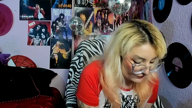 Avril Maria online show from 19, 4, 2026