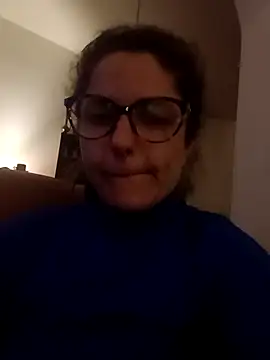 Snapshot of CasalTopaTudo chatting on 18, 9, 2025 CasalTopaTudo online show from 18, 9, 2025