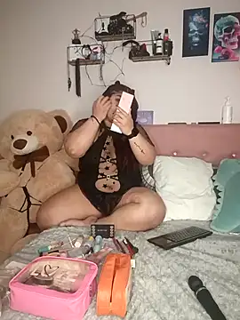 kendra lil evill online show from 17, 10, 2025