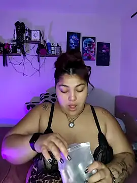 kendra lil evill online show from 22, 4, 2026