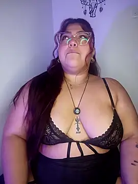 kendra lil evill online show from 18, 4, 2026