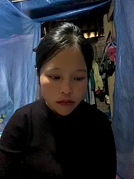 Snapshot of O_o_UwU_o_O chatting on 5, 11, 2025 O o UwU o O online show from 5, 11, 2025