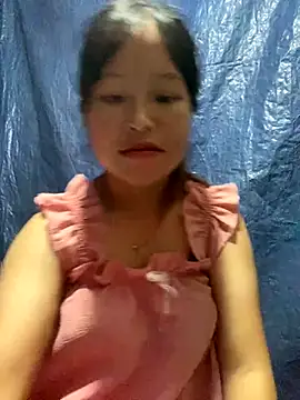 Snapshot of O_o_UwU_o_O chatting on 12, 9, 2025 O o UwU o O online show from 12, 9, 2025