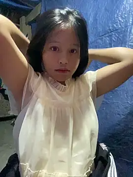 Snapshot of O_o_UwU_o_O chatting on 8, 10, 2025 O o UwU o O online show from 8, 10, 2025