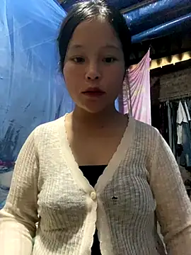 Snapshot of O_o_UwU_o_O chatting on 3, 11, 2025 O o UwU o O online show from 3, 11, 2025