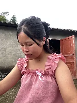 Snapshot of O_o_UwU_o_O chatting on 6, 11, 2025 O o UwU o O online show from 6, 11, 2025