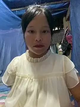 Snapshot of O_o_UwU_o_O chatting on 18, 10, 2025 O o UwU o O online show from 18, 10, 2025