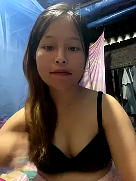 Snapshot of O_o_UwU_o_O chatting on 12, 10, 2025 O o UwU o O online show from 12, 10, 2025