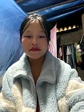 Snapshot of O_o_UwU_o_O chatting on 16, 10, 2025 O o UwU o O online show from 16, 10, 2025