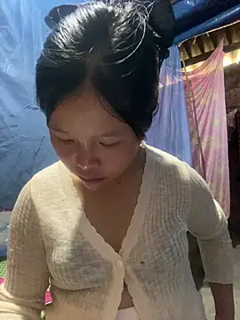 Snapshot of O_o_UwU_o_O chatting on 11, 10, 2025 O o UwU o O online show from 11, 10, 2025