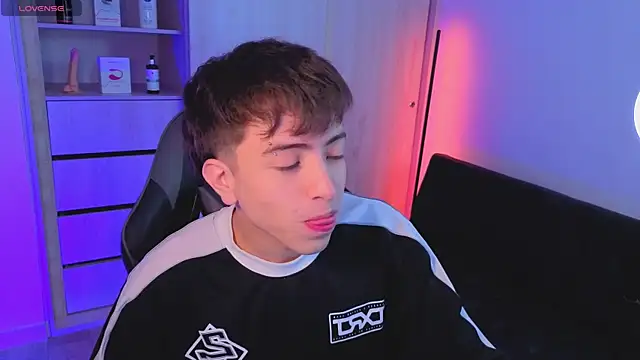 onlinenico online show from 22, 10, 2025