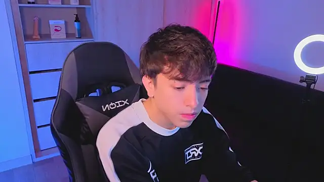 onlinenico online show from 17, 10, 2025