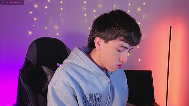 onlinenico online show from 5, 12, 2025