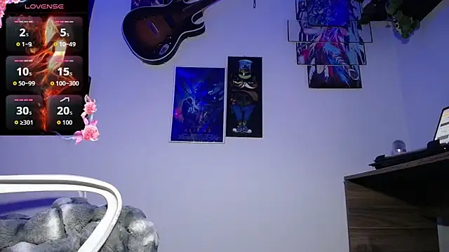 Snapshot of moonligth18 chatting on 9, 10, 2025 moonligth18 online show from 9, 10, 2025