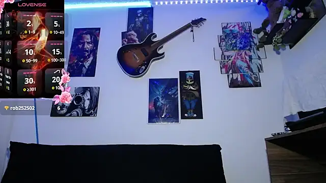 Snapshot of moonligth18 chatting on 28, 10, 2025 moonligth18 online show from 28, 10, 2025