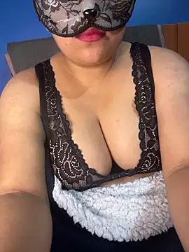 Luci Sweet22 online show from 16, 11, 2025