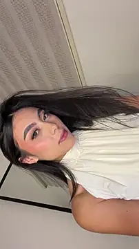 Tessa  Winslow online show from 28, 3, 2026