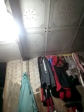 ngan-cute online show from 27, 10, 2025