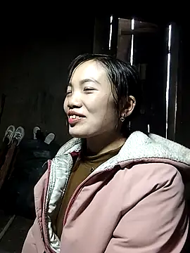 ngan-cute online show from 2, 2, 2026