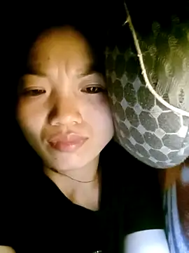 ngan-cute online show from 3, 12, 2025