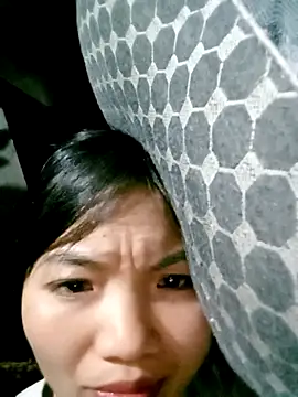 ngan-cute online show from 17, 12, 2025