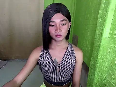 Petite HugeCock online show from 20, 9, 2025