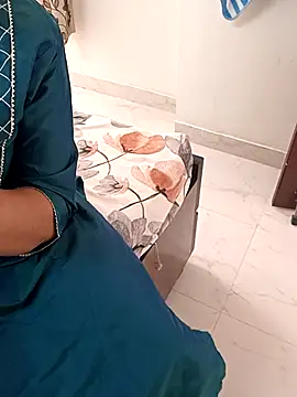 Snapshot of angel_ridhi chatting on 9, 9, 2025 angel ridhi online show from 9, 9, 2025
