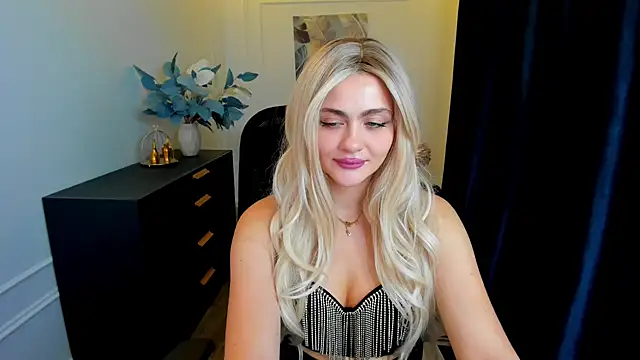 LeslieMineg online show from 11, 9, 2025