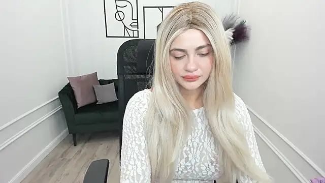 LeslieMineg online show from 12, 11, 2025