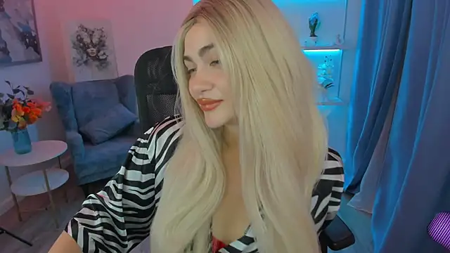 LeslieMineg online show from 11, 11, 2025