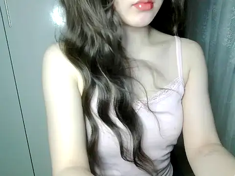 Snapshot of Annabelle-e chatting on 3, 6, 2026 Annabelle-e online show from 3, 6, 2026
