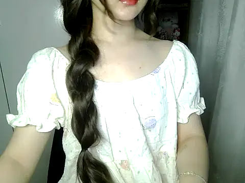 Snapshot of Annabelle-e chatting on 20, 5, 2026 Annabelle-e online show from 20, 5, 2026