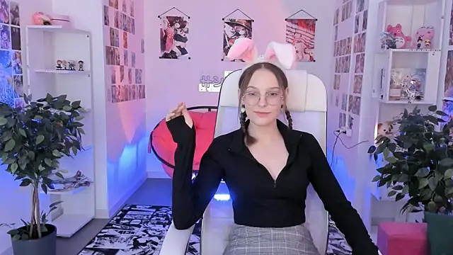 JenniferKiim online show from 1, 11, 2025