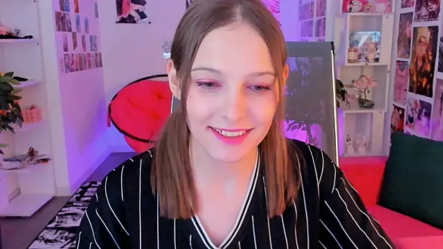 JenniferKiim online show from 4, 10, 2025