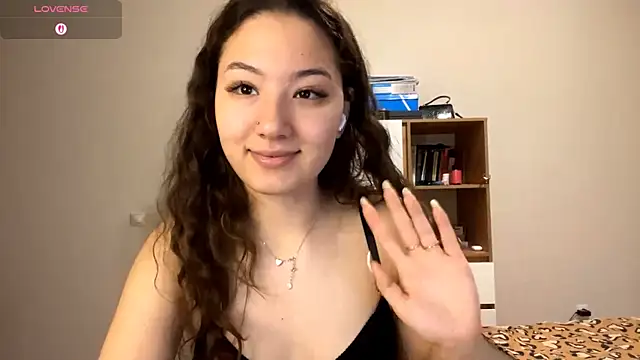 Sakuravice online show from 5, 11, 2025