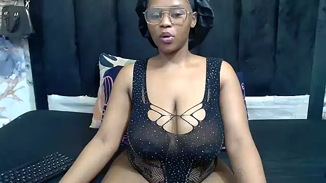 SexyBaddieXXX online show from 25, 6, 2026