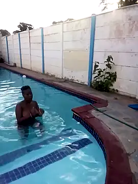 CuteDarkChoc online show from 14, 10, 2025