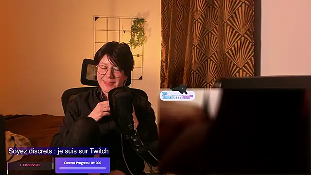 Snapshot of MossPrince chatting on 25, 4, 2026 MossPrince online show from 25, 4, 2026