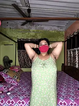 Smile-quien online show from 5, 12, 2025