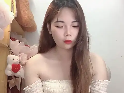 Snapshot of Pony898 chatting on 4, 11, 2025 Pony898 online show from 4, 11, 2025