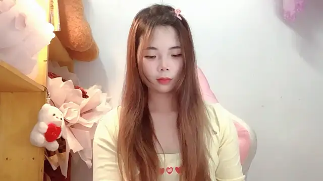 Snapshot of Pony898 chatting on 21, 11, 2025 Pony898 online show from 21, 11, 2025