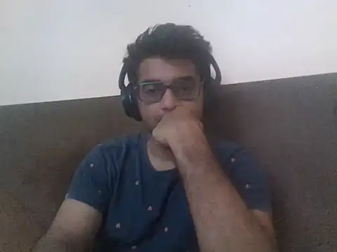 Snapshot of GOJO_1 chatting on 24, 9, 2025 GOJO 1 online show from 24, 9, 2025
