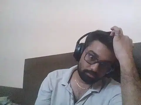 Snapshot of GOJO_1 chatting on 13, 9, 2025 GOJO 1 online show from 13, 9, 2025